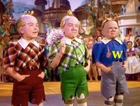 wizard-of-oz-munchkinsdanny.jpg wizard-of-oz-munchkinsdanny.jpg