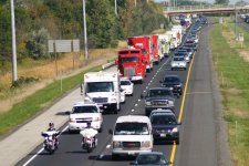 2013TruckConvoy-BD2418.jpg