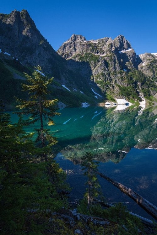 north-cascades-np-30-trapper-lake.jpg