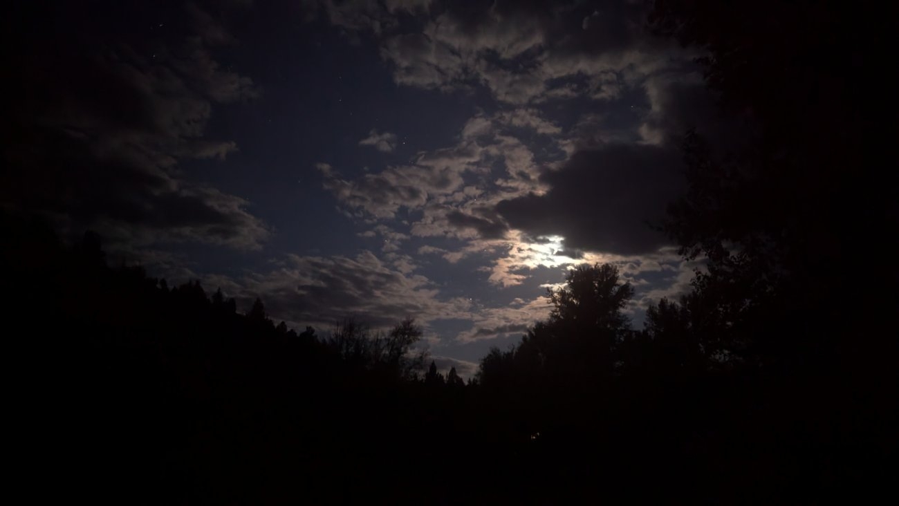 PXL_20260919_030319123.NIGHT.jpg